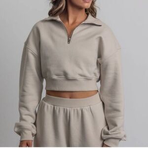 Aritzia TNA Cropped Sweatshirt